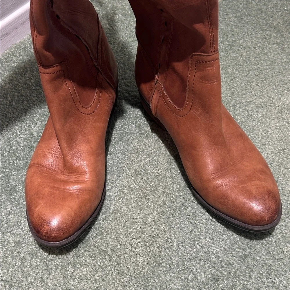 Sam Edelman Pierce 2 Athletic Button-Accent Riding Boots - Cognac Brown. Size 8